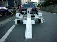 2台積オートバイトレーラー画像3